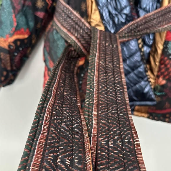 Farm Rio Black Wild Bananas Metallic Reversible Puffer Jacket - Picture 9 of 11